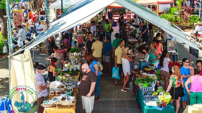 Sunday Morning at the Rincón Farmers Market